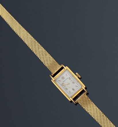 JAEGER LECOULTRE - Milieu XXe siècle Montre de dame en or jaune 18K (750°/00). Bracelet...