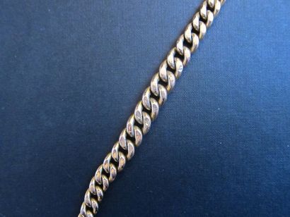 null Collier en or jaune 18K (750°/00) maille gourmette en chute. Fermoir anneau...