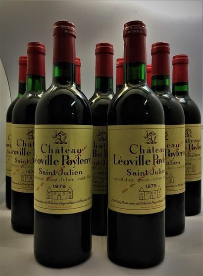 null 12 bouteilles de Château Léoville Poyferré, Saint-Julien 1979, en caisse bois...