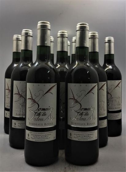 null 12 bouteilles du Domaine de la Jalou Sie Bordeaux Rouge 2007.
4 étiquettes légèrement...