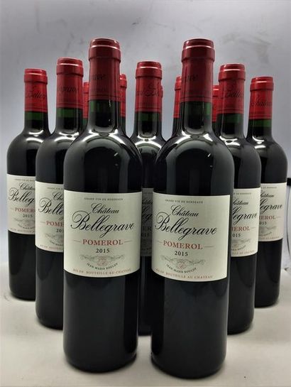 null 12 bouteilles de Château Bellegrave Pomerol 2015, en caisse bois d'origine.