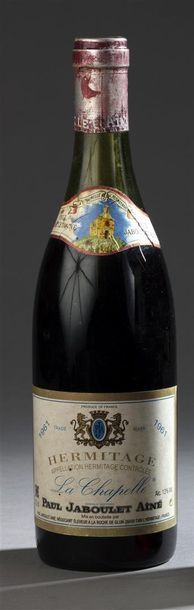 null 1 bouteille de Paul Jaboulet Ainé Hermitage La Chapelle 1961.
Niveau 5 cm, étiquette...