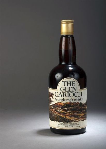 null The Glen Garioch A Single Malt Whisky.
4 cm, étiquette légèrement sale et plissée,...