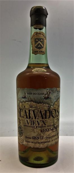 null 1 bouteille de Vieux Calvados du Pays d'Auge 1944 Roger Groult, 41°, 70 cl.
7...