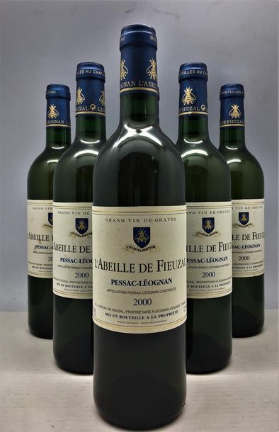 null 18 bouteilles de L'Abeille de Fieuzal Pessac-Léognan 2000, dans caisses bois...