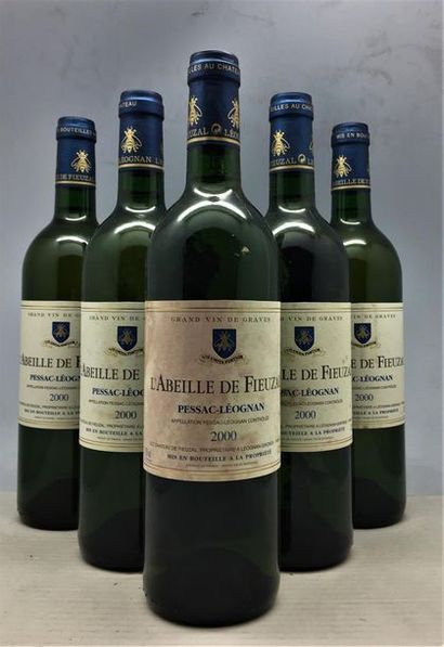 null 18 bouteilles de L'Abeille de Fieuzal Pessac-Léognan 2000, dans caisses bois...