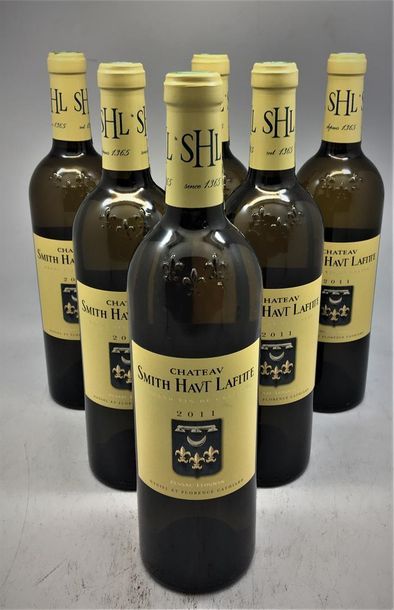 6 bouteilles de Château Smith-Haut-Lafitte...