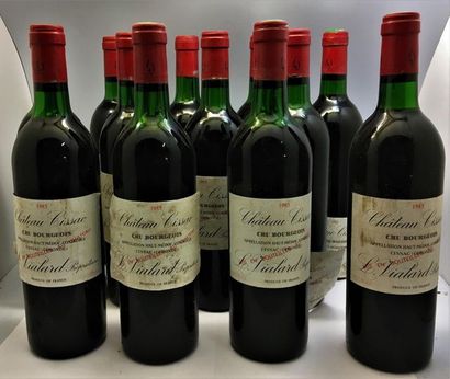 null 12 bouteilles de Château Cissac Haut-Médoc Cru Bourgeois 1985.
9 base goulot,...