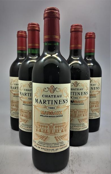 null 6 bouteilles de Château Martinens Margaux 1983, en caisse bois d'origine.