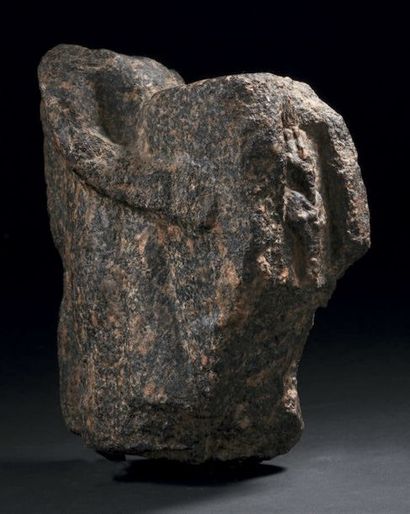 null Statue acéphale fragmentaire représentant un personnage Osirophore debout. L'Osiris...