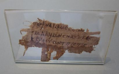 null Fragment de papyrus inscrit en copte.
Papyrus et encre noire.
Égypte, Période...
