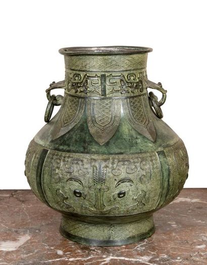 Vase de style archaïque chinois 36 x 31 ...