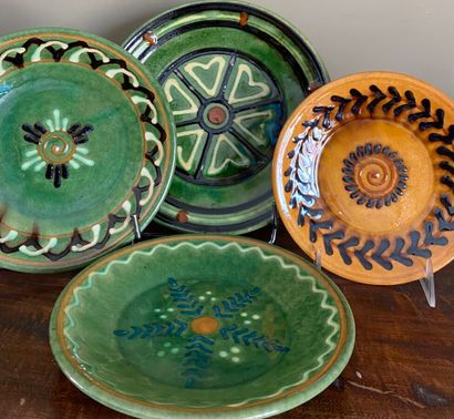  A dish in Four plates in Biot earthenware + 2 plates