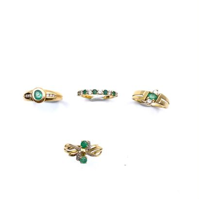 Half wedding ring in yellow gold (750) set with white and green stones. Gross weight...