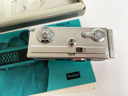  ROLLEI 16 camera with case 
CARL ZEISS TESSAR 25 mm 1 : 2.8 lens 
Made in Germany...