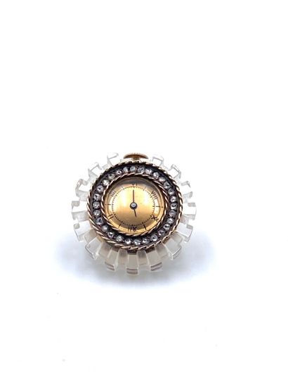  FRINGHIAN 
Rare PENDANT WATCH in yellow gold (750 thousandth) and notched altuglas....