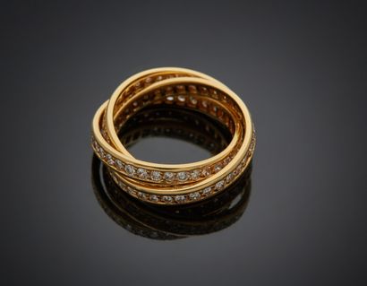 BAGUE trois anneaux en or jaune (750) entièrement...