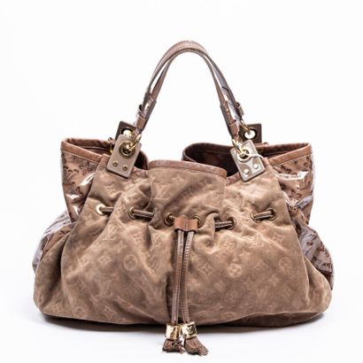  LOUIS VUITTON 
2009 
Limited edition 
Limited edition 
Irene" tote 
"Irene" tote...