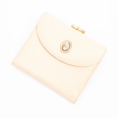 DIOR 
Wallet 
Wallet 
 
Ivory grained leather...