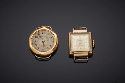 Yellow gold (750‰) round watch. Faceted bezel,...