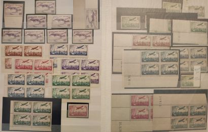  Poste aérienne - Ensemble de timbres-poste neufs, avec et sans charnières, dont...