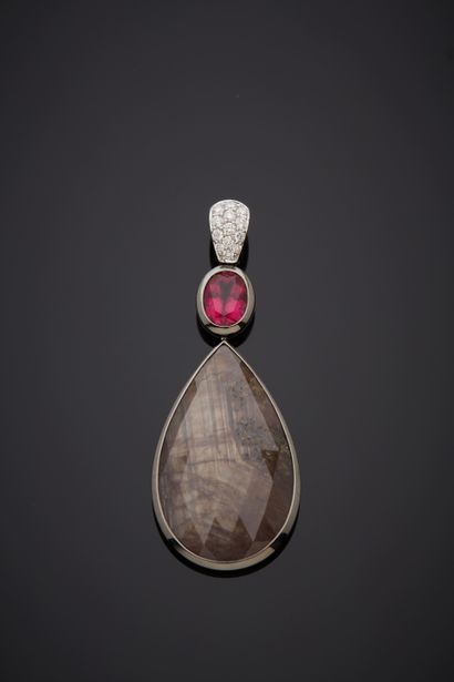  White gold (750‰) "drop" pendant set with a large pear-cut faceted black sapphire,...