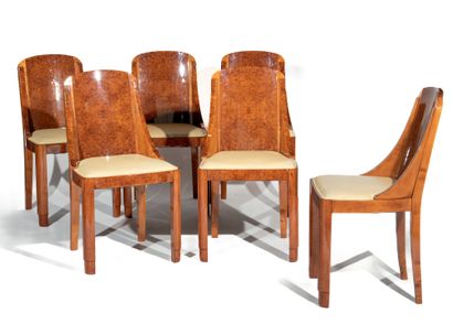 Suite de six chaises en bois de placage,...
