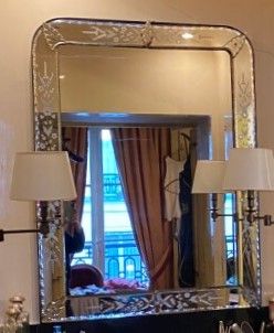 Venetian mirror. 113 x 83 cm