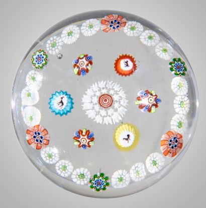 Baccarat.paperweight with a peripheral circle...