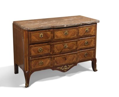 Chest of drawers inlaid with leaves in a...