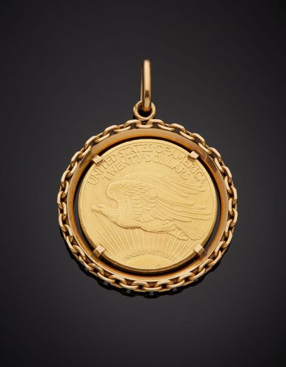Yellow gold (750‰) openwork circular pendant,...