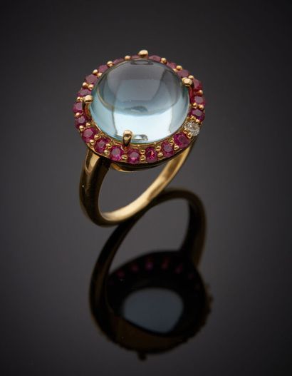Circular vermeil ring (925‰) set with a cabochon...