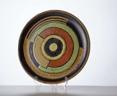  Anne DANGAR (1885-1951) 
Atelier de Moly-Sabata 
Plat circulaire en céramique émaillée...