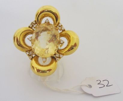 Importante BAGUE «fleur» en or jaune (750...