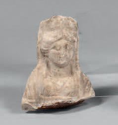 null Woman's bust in carved marble.
In the taste of the 17th century.
Height: 13...