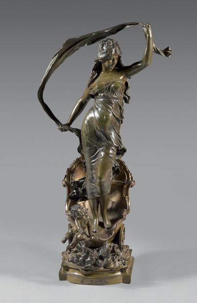 Auguste MOREAU (1834-1917) : 
LE CHAR DE L'AURORE.



Bronze à patine brun vert nuancé...