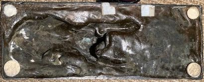 Roger GODCHAUX (1878-1958) : LIONCEAUX JOUANT. 
Bronze à patine argentée, signé sur...