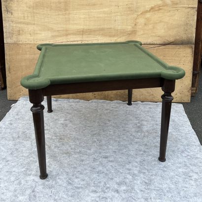 null 
Pair of game tables, the legs in natural wood with dark patina, tapered legs....