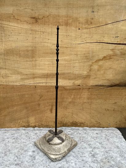 null 
Wrought iron shaft with a baluster and a twisted frieze on a shaft with four...