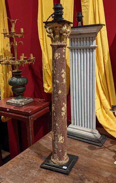null Pair of important lampstands formed by a column in painted wood in imitation...