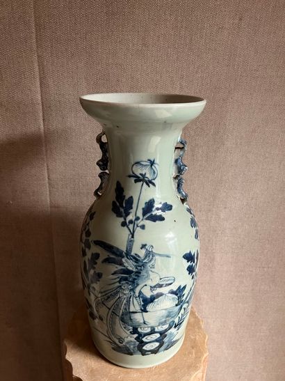 null CHINA, 20th century. Porcelain vase of baluster form, decorated in blue monochrome...