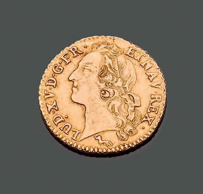 null FRANCE. XVIIIe siècle. Pièce en or jaune au profil de Louis XV : Louis d'or...