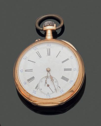 null Pocket watch in 18K (750) yellow gold, with double bowl. The case is plain,...