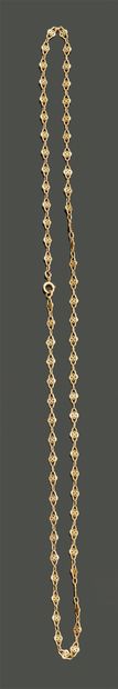 null Necklace in 18K (750) yellow gold, the polylobed links of oblong shape pierced...