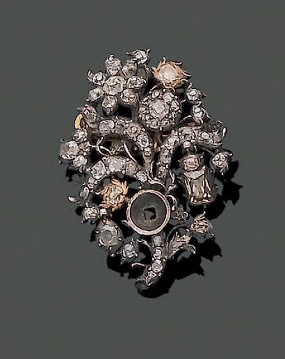 null Brooch in 18K (750) yellow gold and silver (800), which can be transformed into...