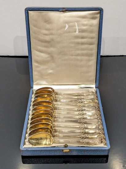 null Suite of twelve small silver spoons (925), the gilded spoon, the violated spatula...