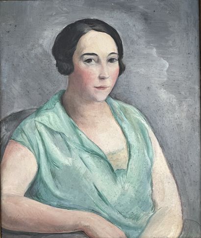 null FRENCH SCHOOL circa 1925: PORTRAIT OF A WOMAN IN BUST. Oil on canvas, signed...