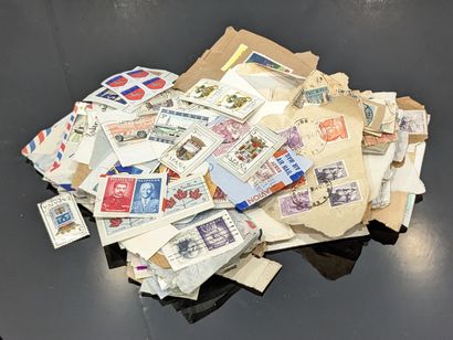 null Petit ensemble de timbres modernes : France, Chine, USA, ...