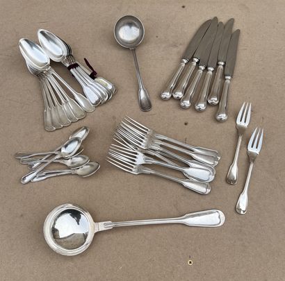 null Set of silver plated cutlery model with nets, variants. Includes seven forks,...