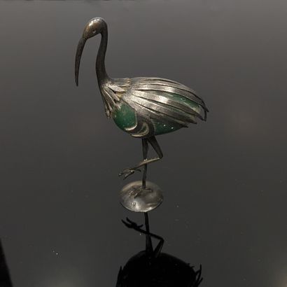 null Statuette of an ibis, the body formed by an egg in green hard stone, the feet,...